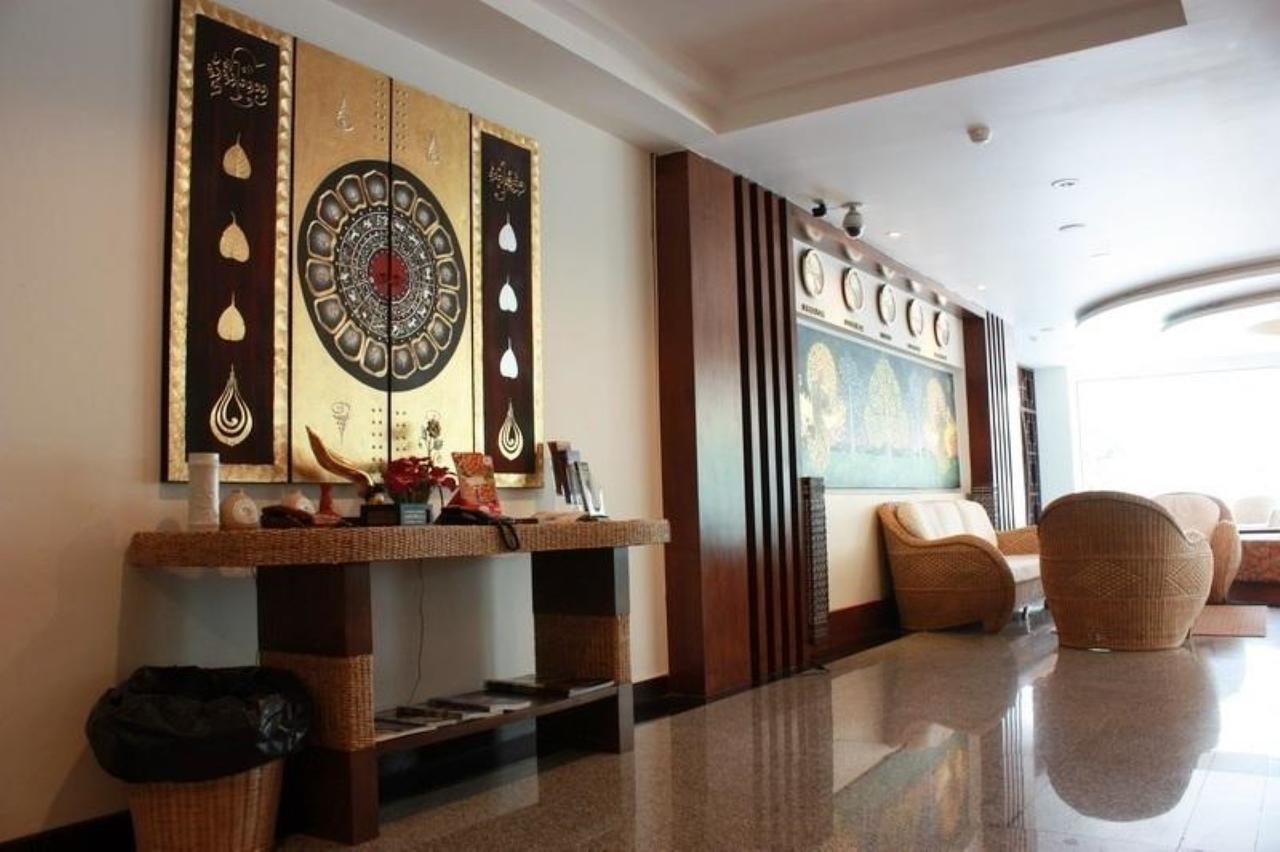 Wangburapa Grand Hotel Chiang Mai Exterior foto